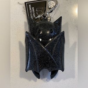 Rare NWT Bat pocket bac holder 🦇🦇🦇